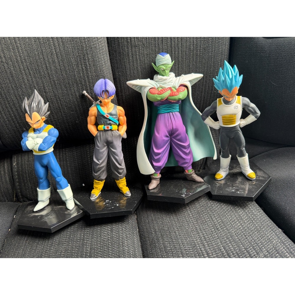 Dragon Ball Z Banpresto Figure Lot of 4 Trunks Piccolo Vegeta Super Saiyan Blue